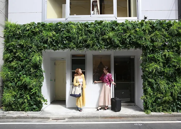 The Wardrobe Hostel Shibuya Roppongi